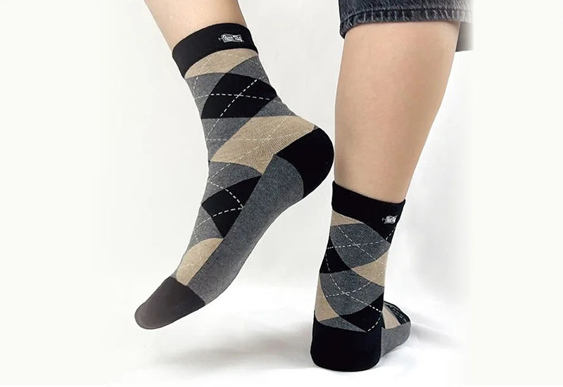 經典菱格紋-灰米棕 厚襪款(2種尺寸) 